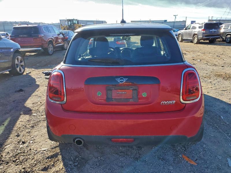Photo 6 from auction – 2020 MINI COOPER with VIN WMWXR3C02L2M64429