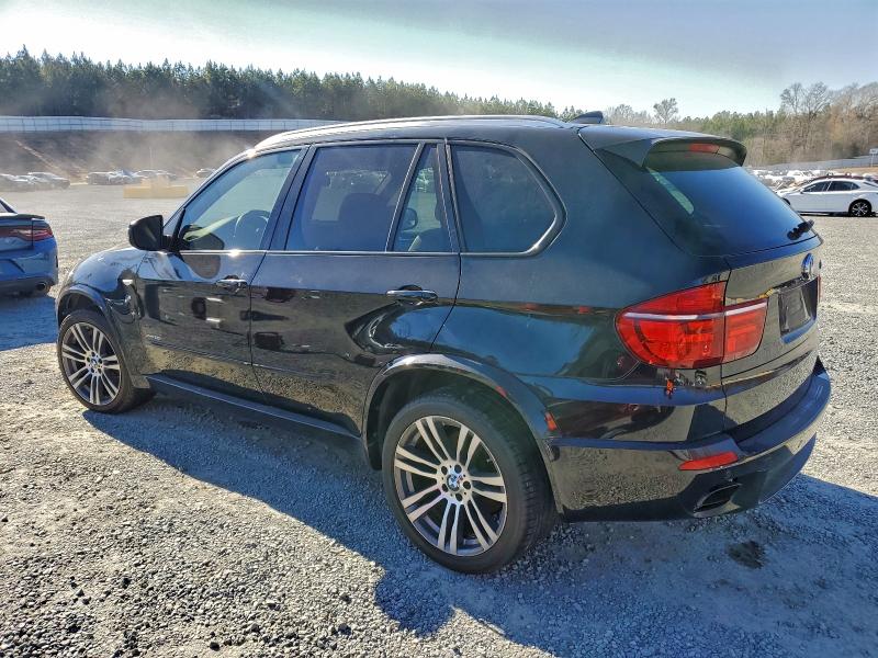 Photo 2 from auction – 2013 BMW X5 XDRIVE5 with VIN 5UXZV8C52D0C15689