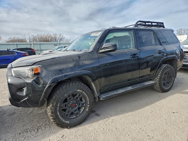 Photo 1 from auction – 2019 TOYOTA 4RUNNER SR with VIN JTEBU5JRXK5728689