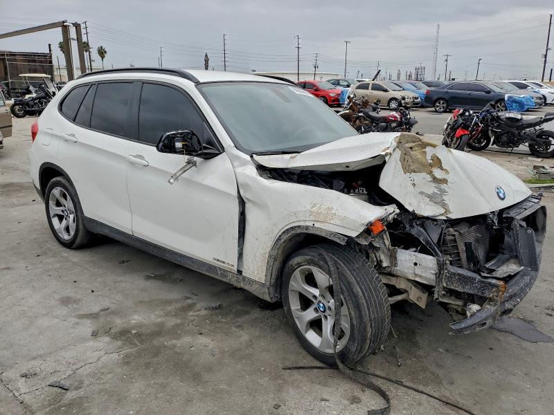Photo 4 from auction – 2015 BMW X1 SDRIVE2 with VIN WBAVM1C56FV318785