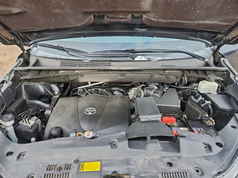 Photo 12 from auction – 2019 TOYOTA HIGHLANDER with VIN 5TDJZRFH5KS951158