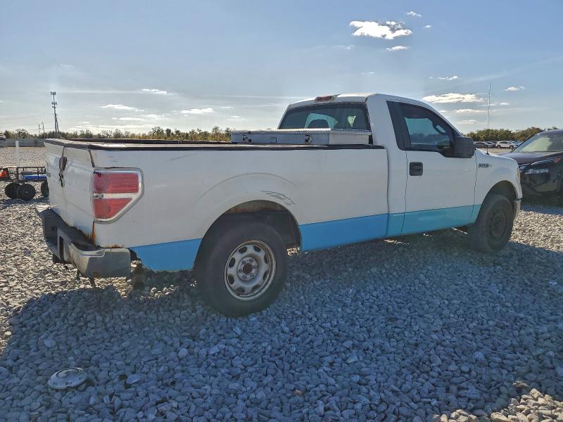 Photo 3 from auction – 2011 FORD F150 with VIN 1FTNF1CF7BKD28517