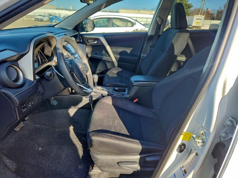 Photo 7 from auction – 2015 TOYOTA RAV4 XLE with VIN 2T3RFREV4FW327679