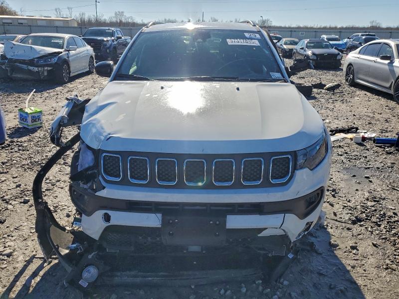 Photo 5 from auction – 2023 JEEP COMPASS LA with VIN 3C4NJDBN9PT561703