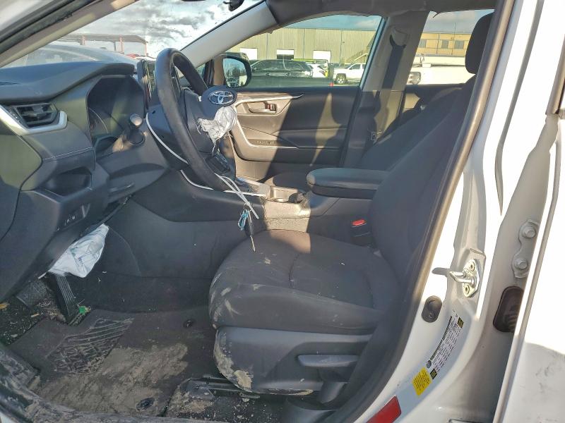 Photo 7 from auction – 2019 TOYOTA RAV4 LE with VIN 2T3H1RFV0KC026850