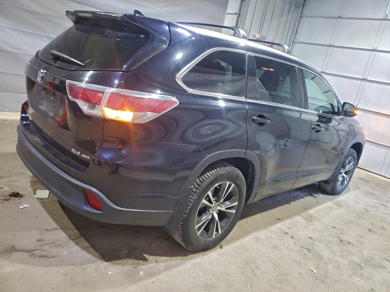 Photo 3 from auction – 2016 TOYOTA HIGHLANDER with VIN 5TDJKRFH5GS310345