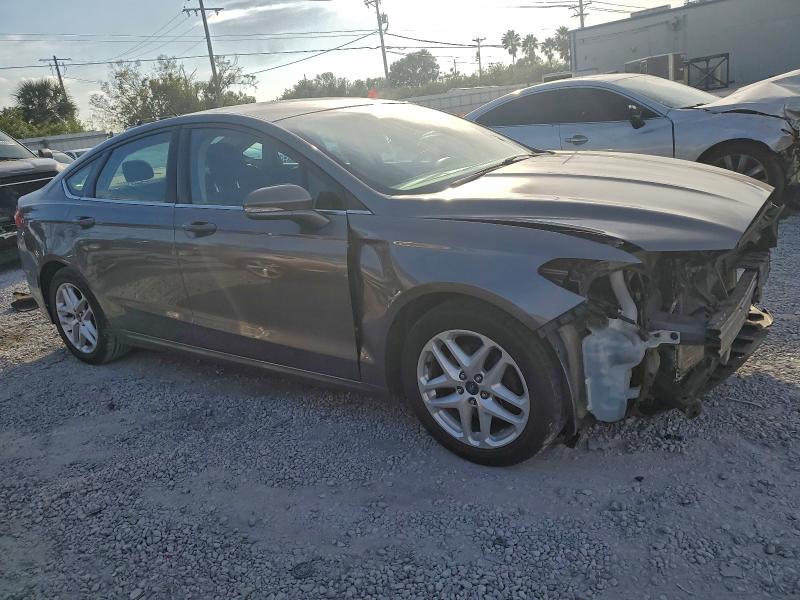 Photo 4 from auction – 2014 FORD FUSION SE with VIN 3FA6P0H75ER303344
