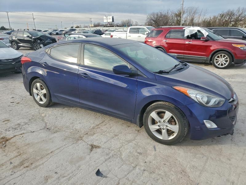 Photo 4 from auction – 2013 HYUNDAI ELANTRA with VIN 5NPDH4AE0DH407854