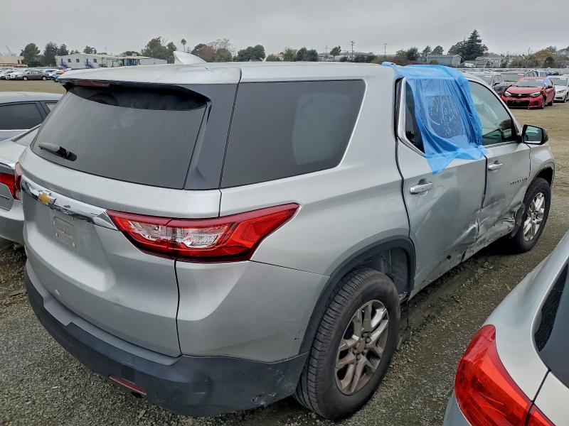 Photo 3 from auction – 2020 CHEVROLET TRAVERSE L with VIN 1GNERFKW6LJ229482