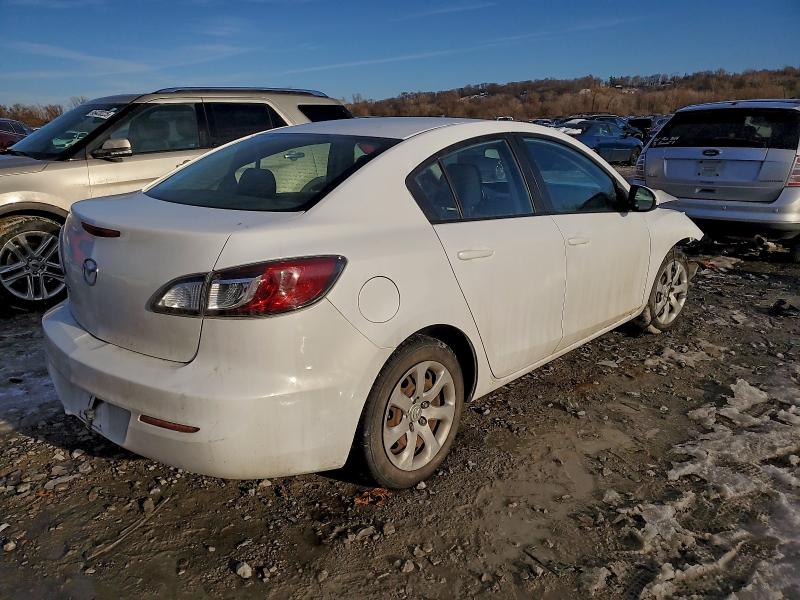 Photo 3 from auction – 2012 MAZDA 3 I with VIN JM1BL1UF7C1526922