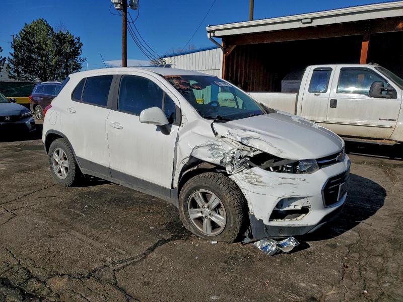 Photo 4 from auction – 2019 CHEVROLET TRAX LS with VIN 3GNCJNSB9KL234284