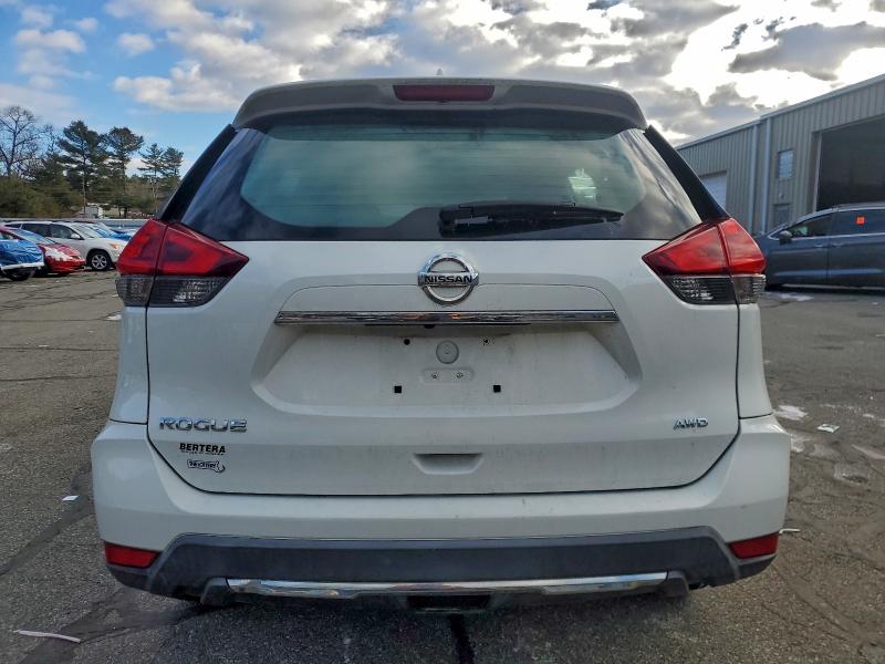 Photo 6 from auction – 2018 NISSAN ROGUE S with VIN KNMAT2MV0JP550885