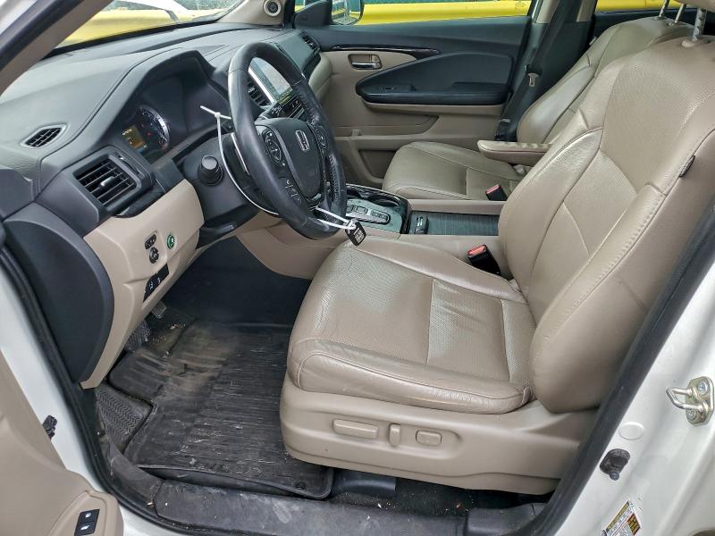 Photo 7 from auction – 2017 HONDA PILOT ELIT with VIN 5FNYF6H04HB053435