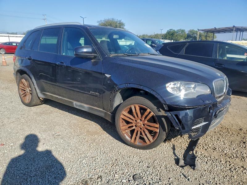 Photo 4 from auction – 2012 BMW X5 XDRIVE3 with VIN 5UXZV4C5XCL988901