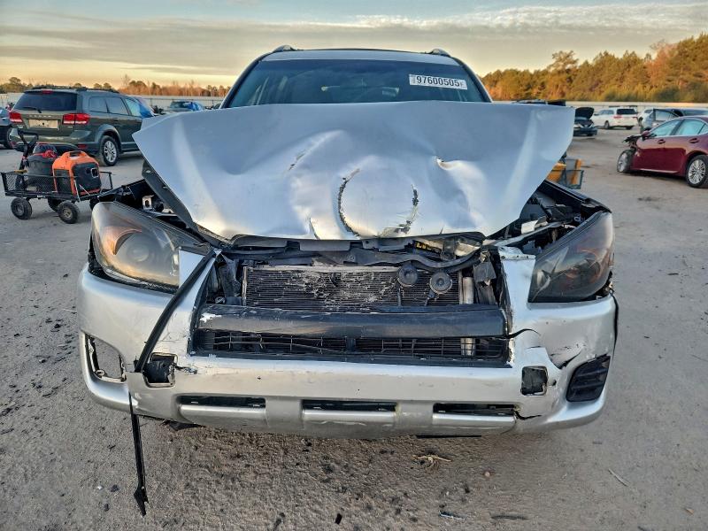 Photo 5 from auction – 2012 TOYOTA RAV4 with VIN 2T3ZF4DV2CW106775