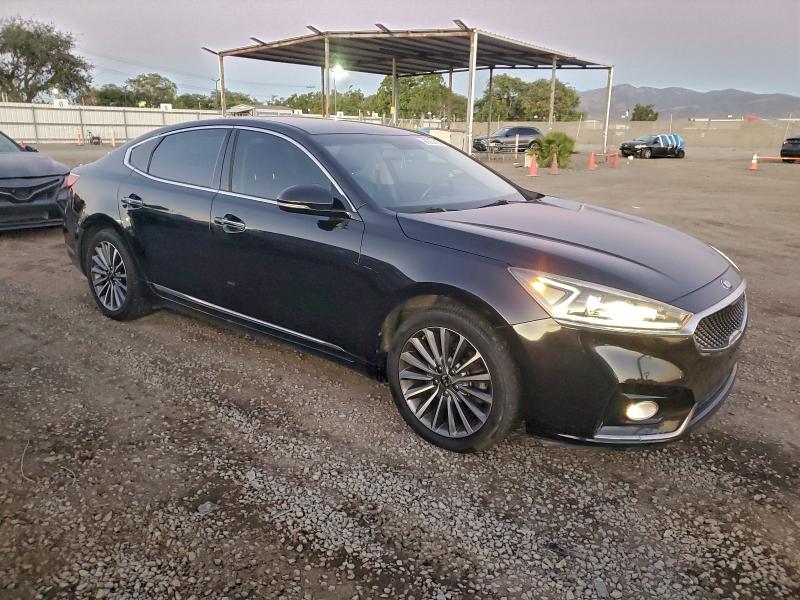 Photo 4 from auction – 2017 KIA CADENZA PR with VIN KNALB4J17H5049102