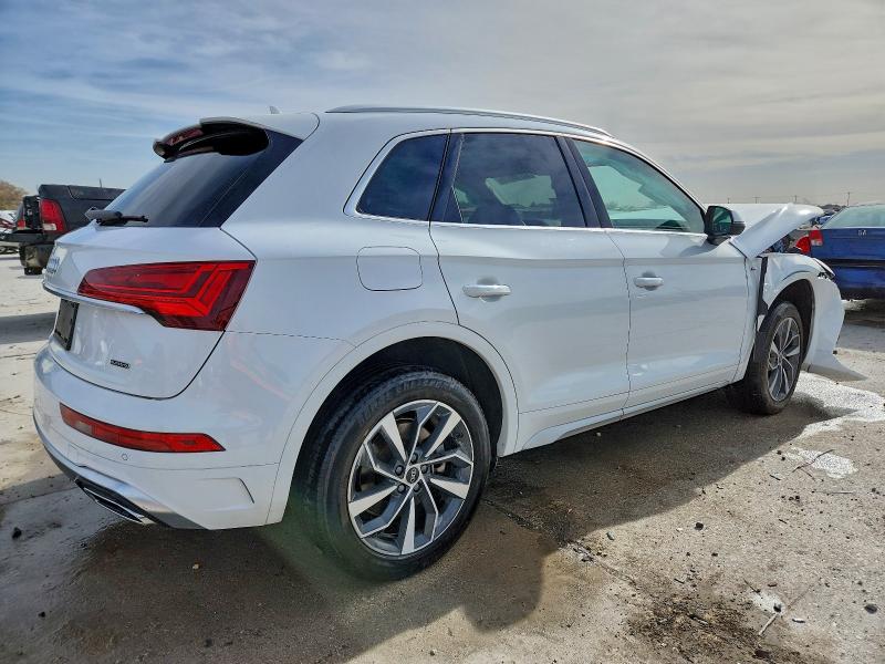 Photo 3 from auction – 2024 AUDI Q5 PREMIUM with VIN WA1EAAFY5R2030306