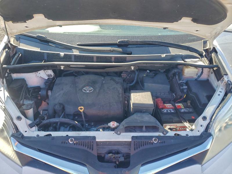 Photo 12 from auction – 2018 TOYOTA SIENNA LE with VIN 5TDKZ3DCXJS909141