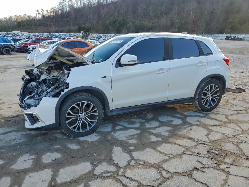 MITSUBISHI OUTLANDER 2019 with VIN JA4AR3AU1KU019739 - Photo from auction