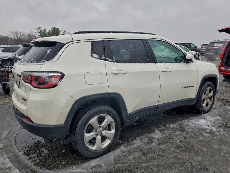 Photo 3 from auction – 2018 JEEP COMPASS LA with VIN 3C4NJDBB4JT467435