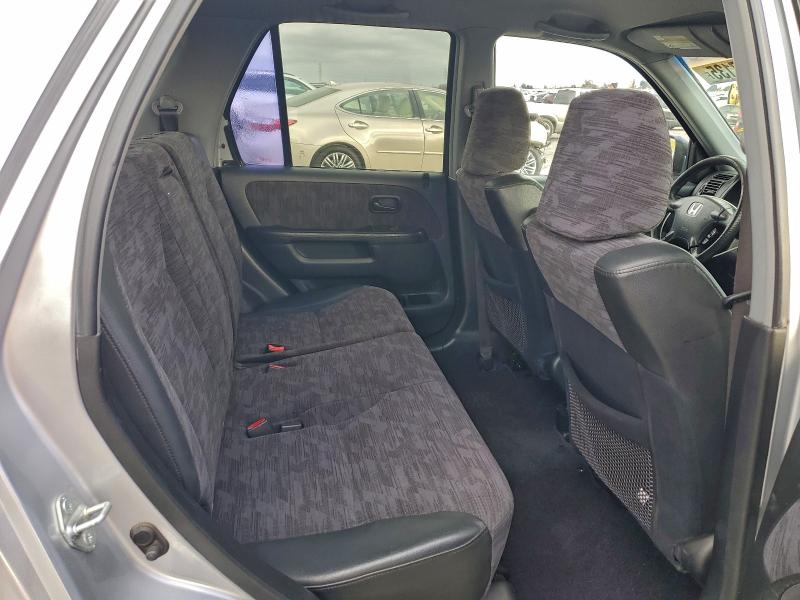 Photo 10 from auction – 2002 HONDA CR-V LX with VIN JHLRD68432C005025