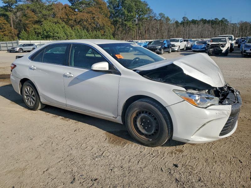 Photo 4 from auction – 2016 TOYOTA CAMRY LE with VIN 4T1BF1FK6GU197745
