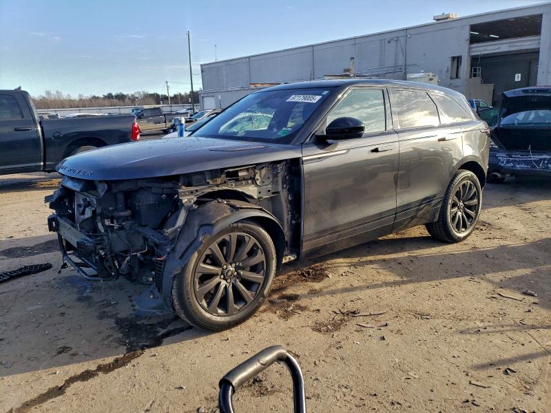 LAND ROVER RANGE ROVE 2018 with VIN SALYL2RX0JA750198 - Photo from auction