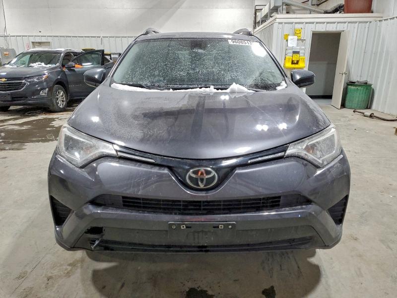 Photo 5 from auction – 2018 TOYOTA RAV4 LE with VIN JTMBFREV5JJ227003