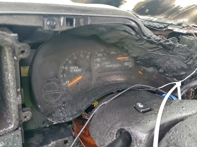 Photo 9 from auction – 2006 GMC NEW SIERRA with VIN 2GTEC13T861168104