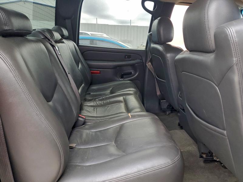 Photo 10 from auction – 2004 CHEVROLET SILVERADO with VIN 2GCEK13T341362667
