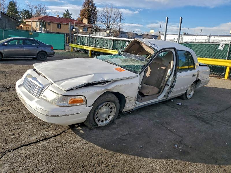 Photo 1 from auction – 1999 FORD CROWN VICT with VIN 2FAFP74W3XX141773
