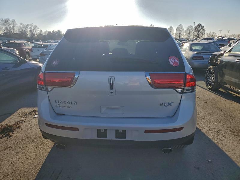 Photo 6 from auction – 2015 LINCOLN MKX with VIN 2LMDJ6JK8FBL31952