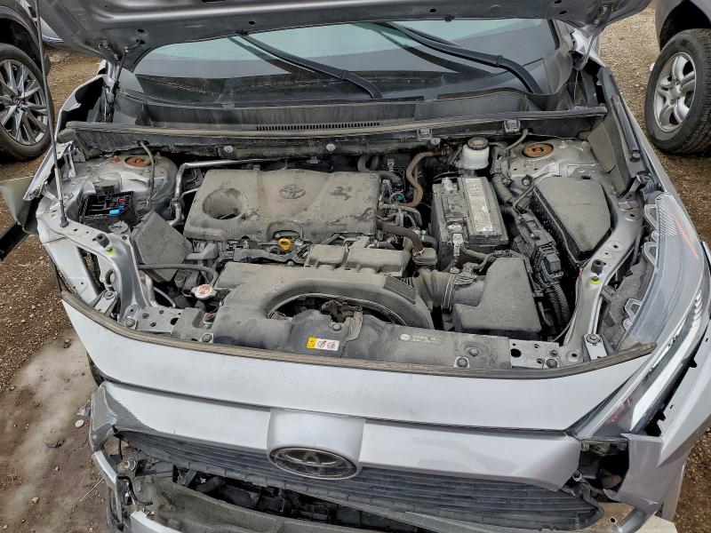 Photo 11 from auction – 2019 TOYOTA RAV4 XLE with VIN 2T3P1RFVXKW071790