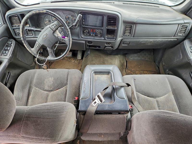 Photo 8 from auction – 2005 CHEVROLET SILVERADO with VIN 2GCEC13T451383901