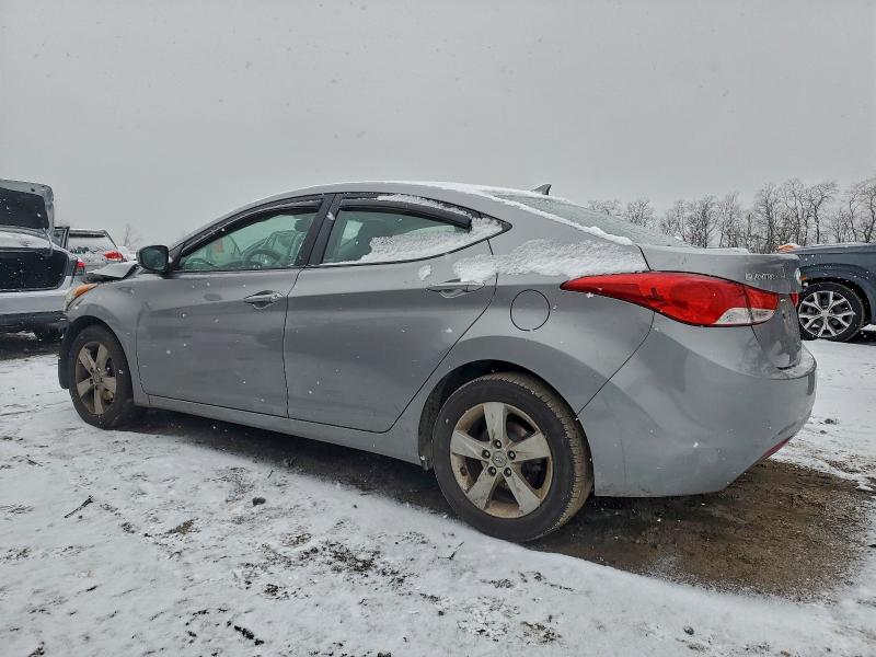 Photo 2 from auction – 2012 HYUNDAI ELANTRA GL with VIN KMHDH4AE3CU433901