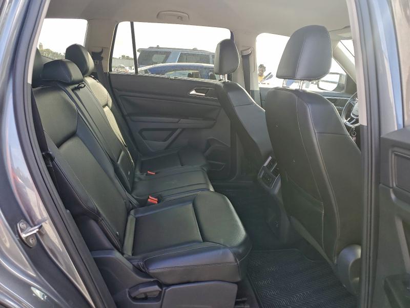 Photo 11 from auction – 2018 VOLKSWAGEN ATLAS with VIN 1V2DR2CA4JC525195