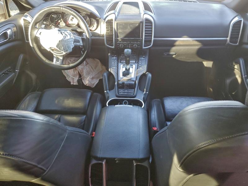 Photo 8 from auction – 2011 PORSCHE CAYENNE S with VIN WP1AB2A24BLA46327