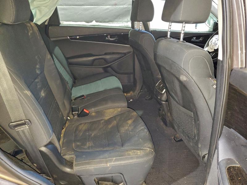 Photo 11 from auction – 2019 KIA SORENTO L with VIN 5XYPGDA32KG538500