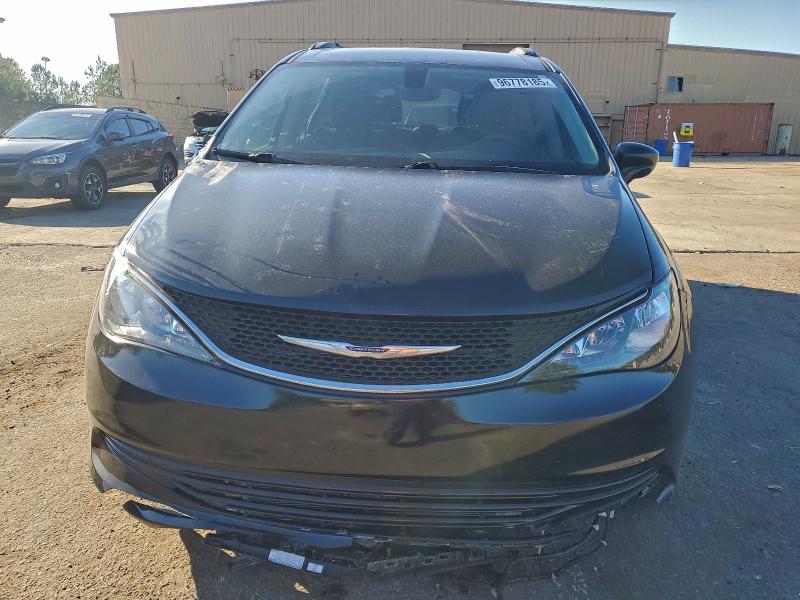 Photo 5 from auction – 2017 CHRYSLER PACIFICA with VIN 2C4RC1DG6HR502265