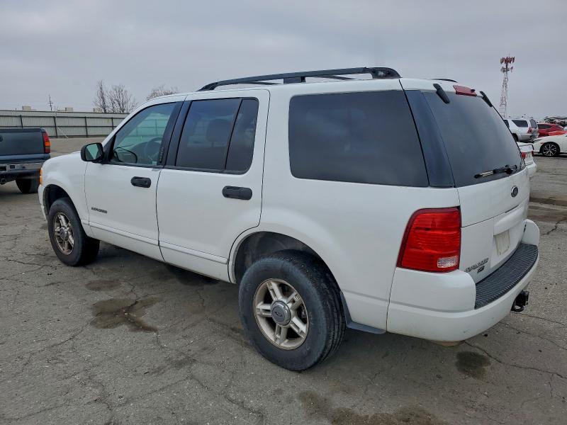 Photo 2 from auction – 2004 FORD EXPLORER with VIN 1FMDU73W54ZA10390