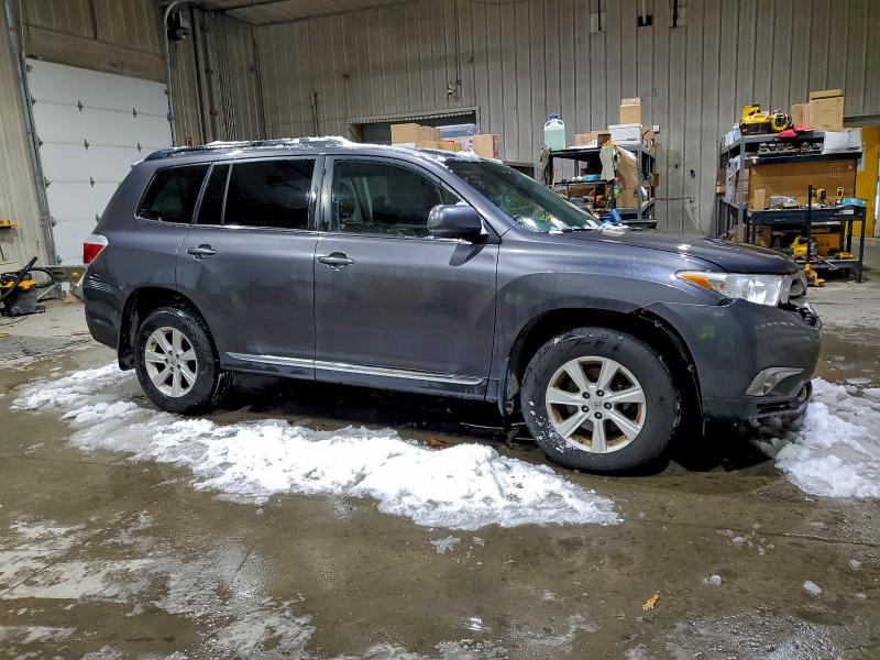 Photo 4 from auction – 2013 TOYOTA HIGHLANDER with VIN 5TDBK3EH3DS179334