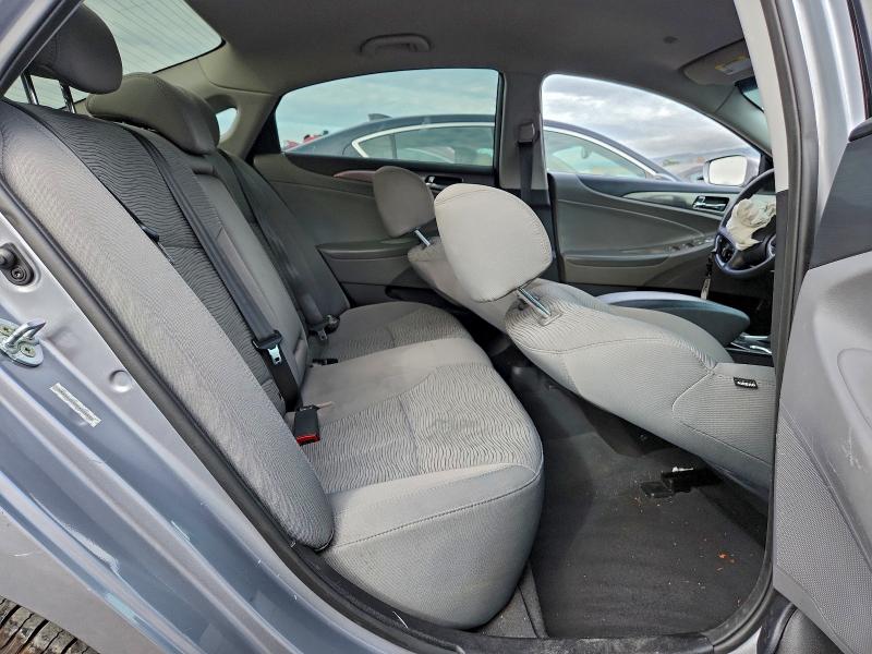 Photo 10 from auction – 2015 HYUNDAI SONATA HYB with VIN KMHEC4A40FA124452