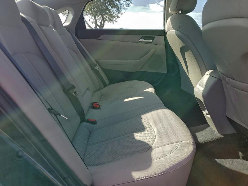 Photo 10 from auction – 2018 HYUNDAI SONATA SE with VIN 5NPE24AF4JH613334