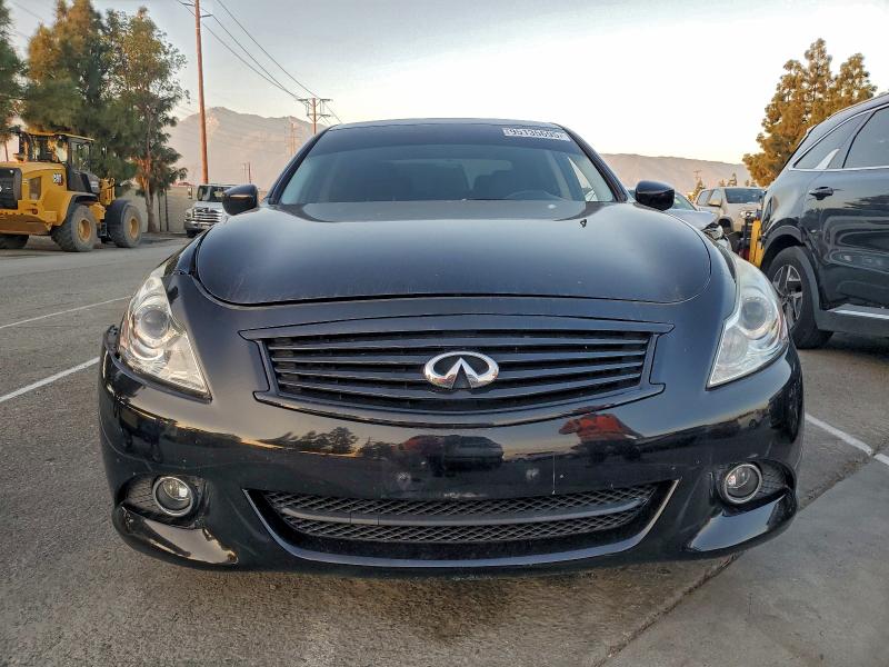 Photo 5 from auction – 2015 INFINITI Q40 with VIN JN1CV6AP3FM503345