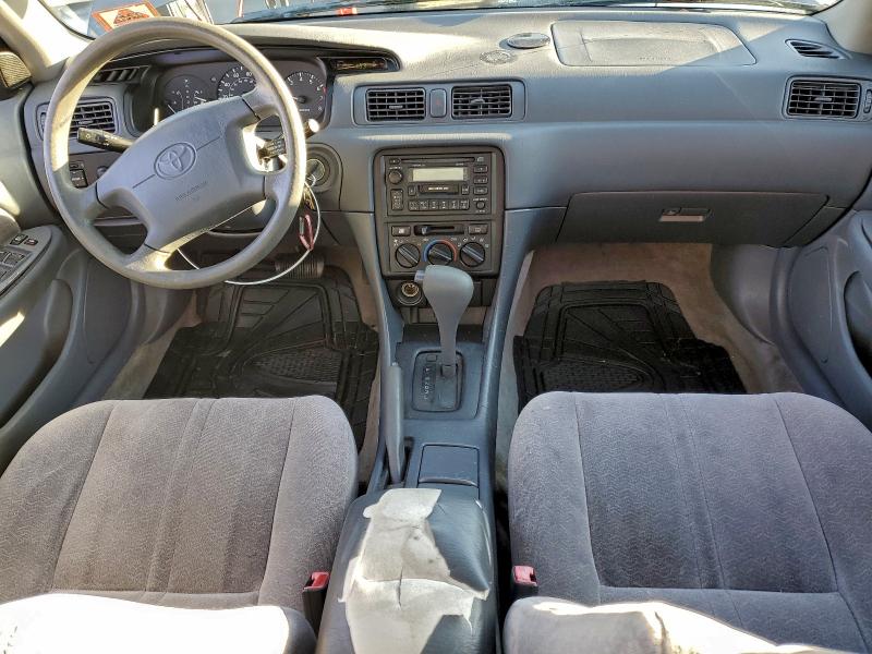 Photo 8 from auction – 1999 TOYOTA CAMRY LE with VIN JT2BF22K5X0149833