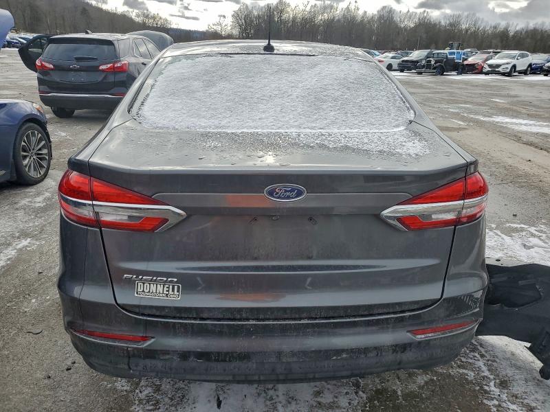 Photo 6 from auction – 2019 FORD FUSION S with VIN 3FA6P0G71KR230874