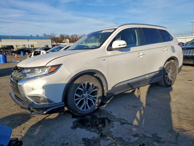 MITSUBISHI OUTLANDER 2017 with VIN JA4JZ4AX5HZ036992 - Photo from auction