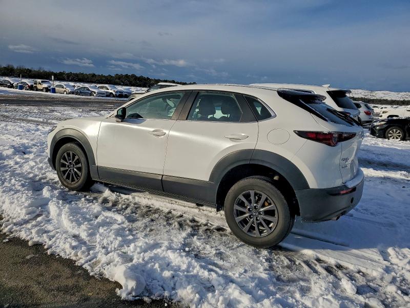 Photo 2 from auction – 2021 MAZDA CX-30 with VIN 3MVDMBAL3MM212659