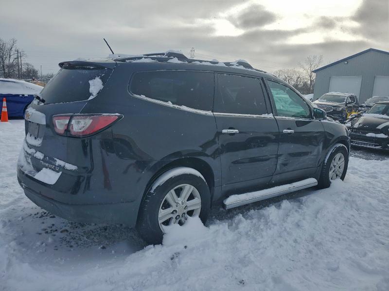 Photo 3 from auction – 2014 CHEVROLET TRAVERSE L with VIN 1GNKVGKD2EJ331299