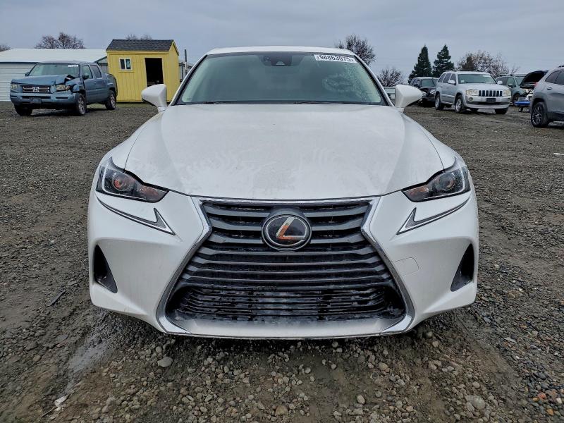 Photo 5 from auction – 2018 LEXUS IS 300 with VIN JTHC81D21J5028237